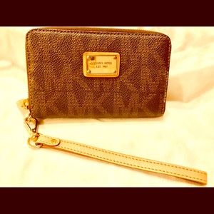 Michael Kors Wallet/Wristlet